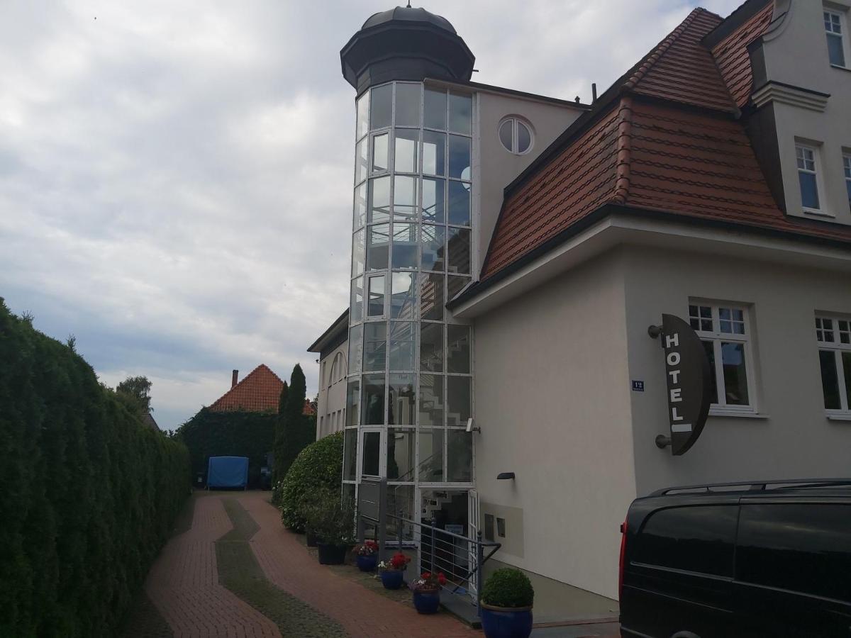 Hotel Schwanenhof Wittenburg Bagian luar foto
