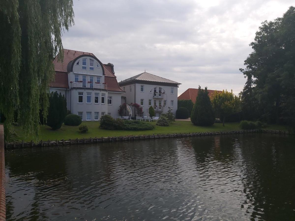 Hotel Schwanenhof Wittenburg Bagian luar foto